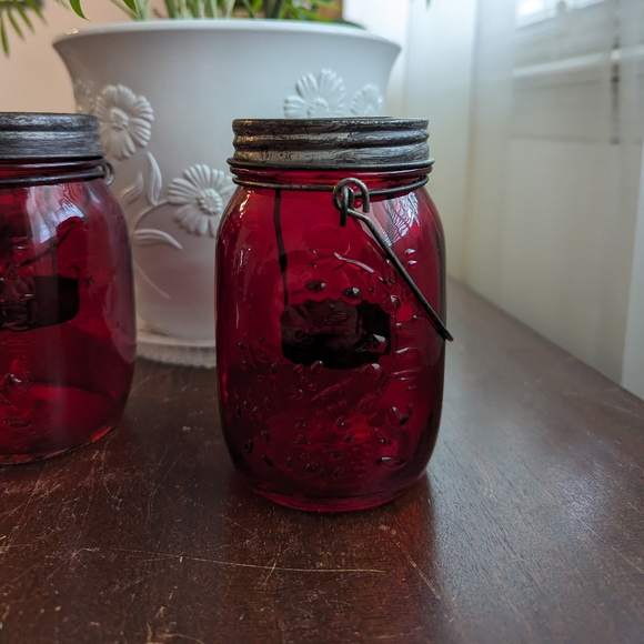 red Christmas jars - Picture 2 of 5